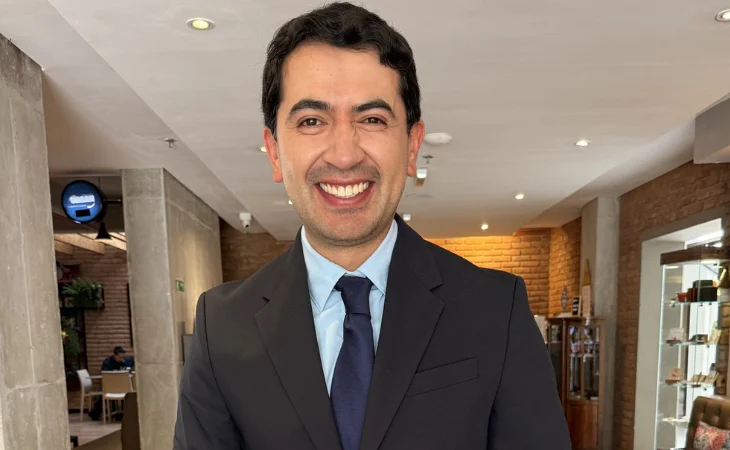 Retractación Daniel Briceño — Retractación Daniel Briceño: Claves de la orden judicial y su impacto en el deba
