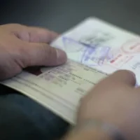 revocación visas EE. UU. — EE. UU. anuncia revocación masiva de visas de corta duración por solicitud de as