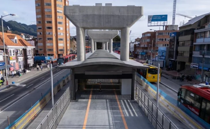 nueva estación TransMilenio Calle 72 — Nueva estación TransMilenio Calle 72 abre sus puertas y avanza el Metro en Bogot