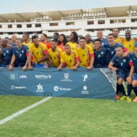 fútbol solidario Colombia — Fútbol Solidario Colombia: El Campín Une Esfuerzos por Damnificados del Sismo 20