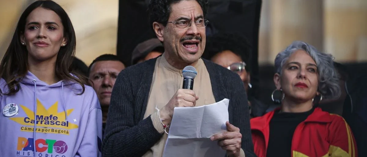 investigación Cepeda Fiscalía — Senador Iván Cepeda pide explicaciones a Fiscalía por presunta investigación de