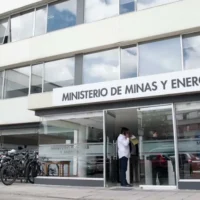 revisión contratos Minenergía — Revisión contratos Minenergía: Auditoría suspende millonarios procesos y busca e