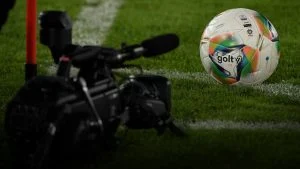 derechos televisión fútbol colombiano — Derechos de Televisión del Fútbol Colombiano: Debate por Distribución de Ingreso