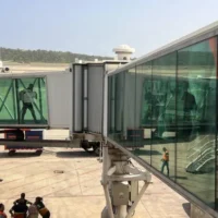 Aeropuerto Maiquetía reabre — Aeropuerto Maiquetía reabre sus operaciones: Impacto y conectividad para Colombi