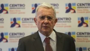 independencia Contraloría — Independencia Contraloría: Uribe exige imparcialidad en control fiscal