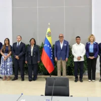 diálogo político Venezuela — Diálogo político Venezuela: Inician conversaciones clave para el futuro del país