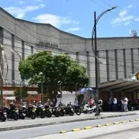 cierre escenarios Pereira — Cierre escenarios Pereira: Terremoto suspende actividades deportivas y albergues
