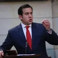 Estatuto Antiterrorista Colombia — Gobierno prepara Estatuto Antiterrorista Colombia para clasificar grupos crimina