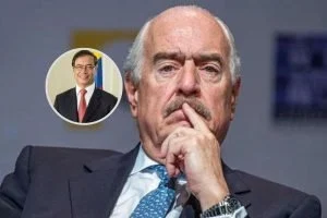 Permiso salida Petro — Permiso salida Petro: Expresidente Pastrana solicita al Senado negarlo