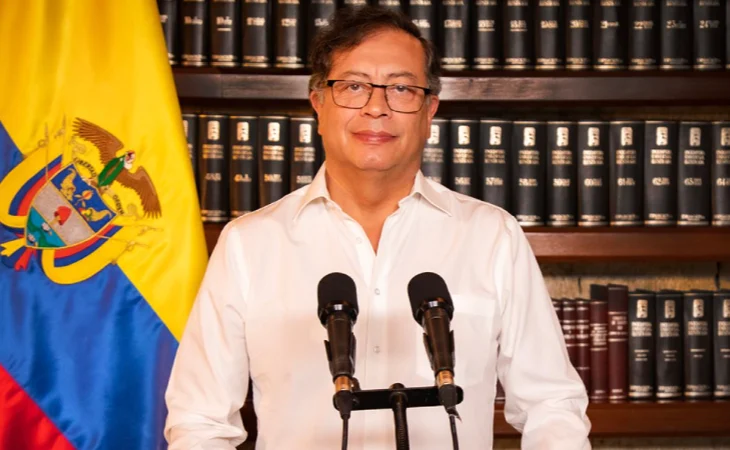 Autorización salida Petro — Senado aprueba Autorización Salida Petro del país por un año