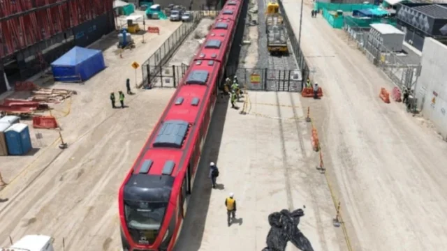 Tren 16 Bogotá Metro — Tren 16 Bogotá Metro: Hito Clave en Avance de la Línea 1
