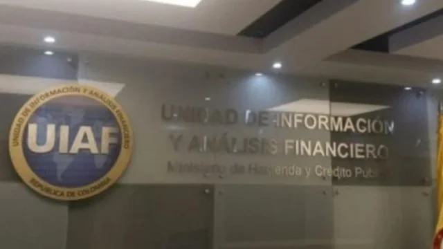 Cambio dirección UIAF — Gobierno Nacional Confirma Cambio dirección UIAF Tras Controversias