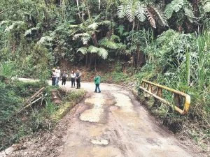 obras viales Risaralda — Cuestionamientos a Obras Viales Risaralda en Debate de Control Político