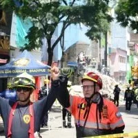 esperanza sobrevivientes Pereira — Esperanza Sobrevivientes Pereira: Búsqueda Activa Tras Terremoto del 10 de Agost