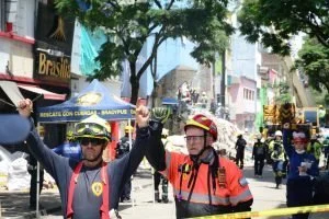 esperanza sobrevivientes Pereira — Esperanza Sobrevivientes Pereira: Búsqueda Activa Tras Terremoto del 10 de Agost