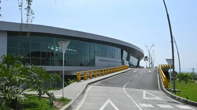 reapertura Matecaña sismo — Restricciones marcan la reapertura del Aeropuerto Matecaña tras sismo