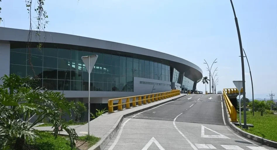 reapertura Matecaña sismo — Restricciones marcan la reapertura del Aeropuerto Matecaña tras sismo