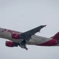 flexibilidad vuelos terremoto — Flexibilidad vuelos terremoto: Medidas de aerolíneas en Colombia