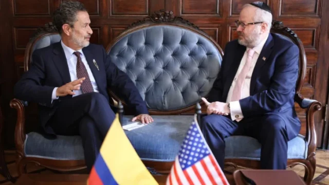 compromiso Colombia antisemitismo — Colombia Reafirma Firme Compromiso Contra el Antisemitismo y la Discriminación