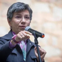 reposición votos Claudia López — Reposición Votos Claudia López: CNE aprueba fondos y reaviva debate sobre financ