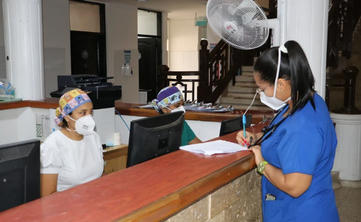 apoyo médicos contratistas — Apoyo Médicos Contratistas: Urgente Petición por Estabilidad Tras Sismo en Colom
