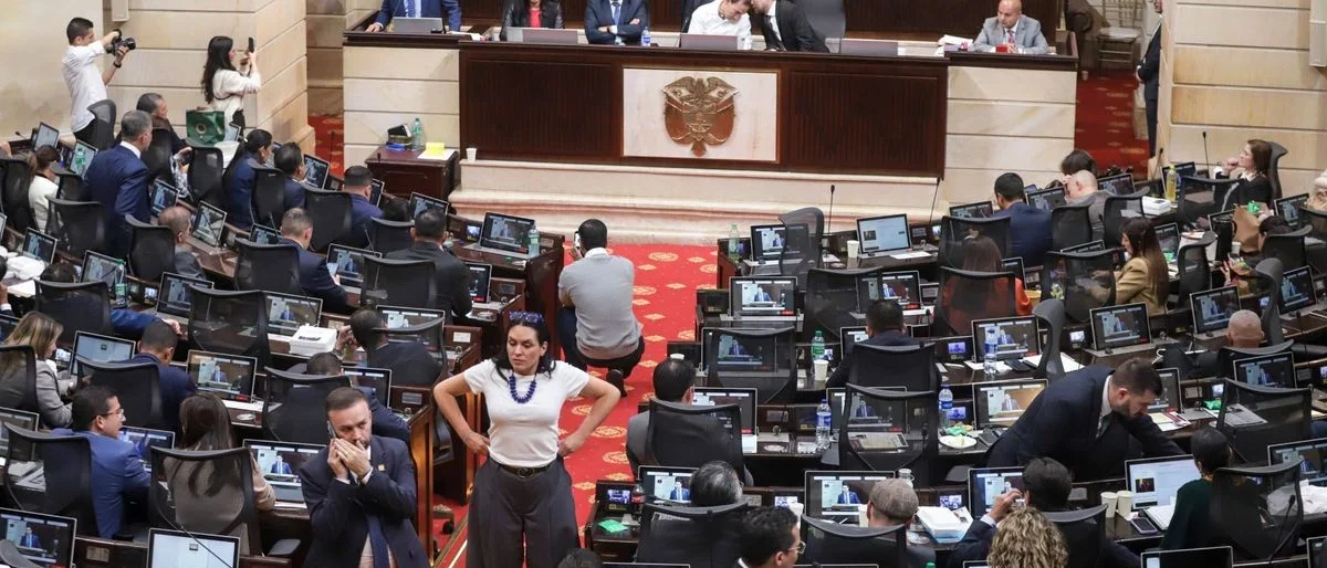 transición gobierno UNGRD — Contrastes en la Gestión: la Transición Gobierno UNGRD bajo el Lente de una Emer