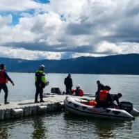 búsqueda embalse Tominé — Intensa búsqueda en el Embalse Tominé tras colisión náutica en Guatavita