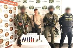 Captura arsenal ilegal — Desmantelado arsenal ilegal en Guática, presunto colaborador del Clan del Golfo