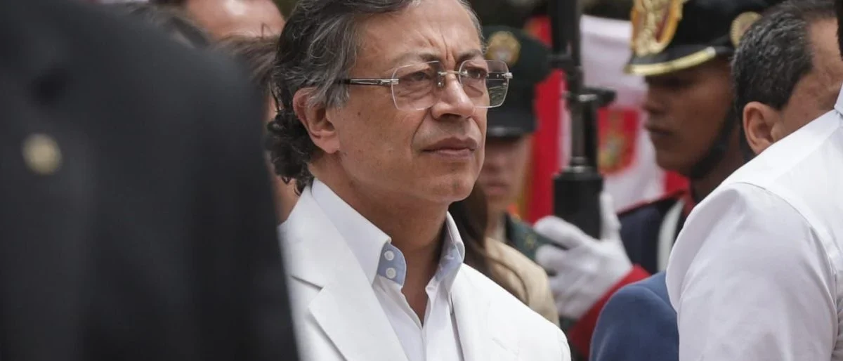 Permiso Presidencial Petro — Permiso Presidencial Petro: Congreso Evalúa Solicitud de Salida del País por Un
