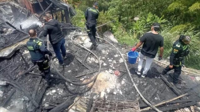 incendio Manizales Aguacate — Impacto del Incendio Manizales Aguacate: Desafíos para la Reconstrucción