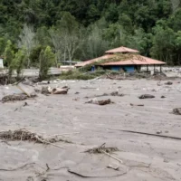 Lluvias en Caracas — Lluvias en Caracas dejan tres fallecidos y severas inundaciones en la capital ve