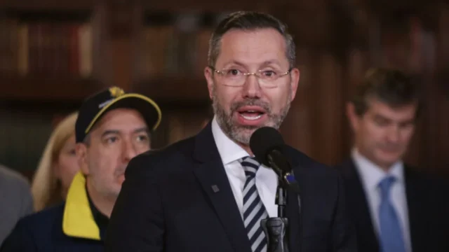 Moción censura ministro — Moción Censura Ministro de Vivienda: Análisis de la Solicitud y sus Implicacione