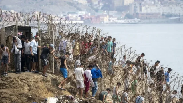 crisis migratoria Ceuta — Crisis Migratoria Ceuta: Un Nuevo Desafío para el Gobierno Español de Pedro Sánc