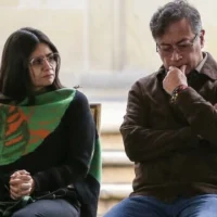 salida Angie Rodríguez — Oficializan Salida Angie Rodríguez del Fondo Adaptación: Decretan Insubsistencia