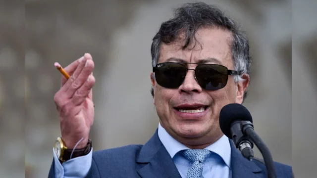 respuesta Gustavo Petro — Gustavo Petro Responde a Acusaciones de Corrupción y Propone Frente por la Vida