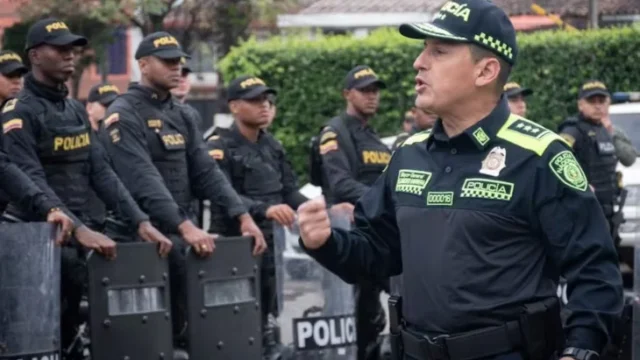Nueva Cúpula Policía — Nueva Cúpula Policía Asume Liderazgo de Seguridad en Colombia