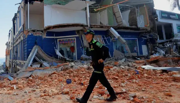 Pésame Papa Terremoto — Colombia Recibe Pésame Papa Terremoto Tras Sismo Devastador