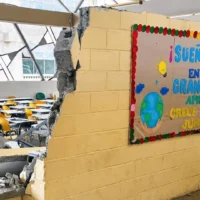 regreso a clases imposible — Crisis Educativa en Colombia: El Regreso a Clases Imposible Tras el Terremoto