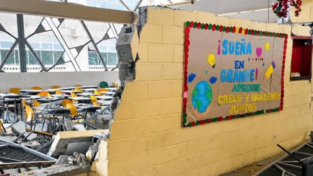 regreso a clases imposible — Crisis Educativa en Colombia: El Regreso a Clases Imposible Tras el Terremoto