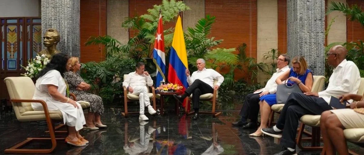 Petro pide bloqueo Cuba — Petro pide a EE. UU. levantar bloqueo a Cuba tras reunión con Díaz-Canel