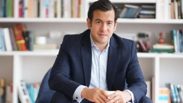 Ministro preside CERREM — Ministro Lara asume presidencia directa del CERREM para fortalecer transparencia
