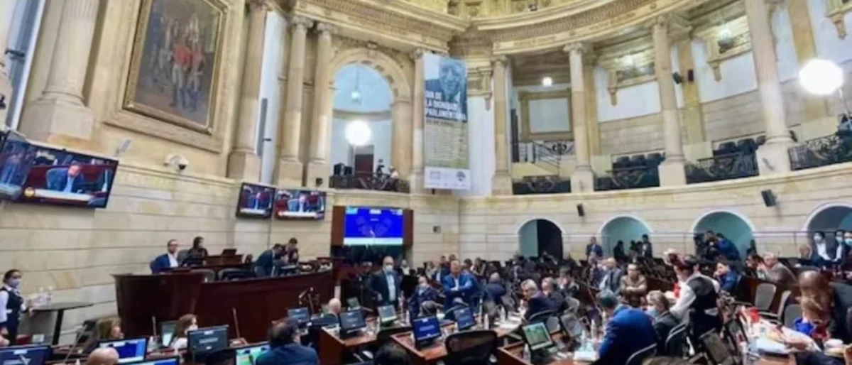 déficit presupuesto Congreso — Gobierno Petro Asigna $45.000 Millones para Superar Déficit Presupuesto Congreso