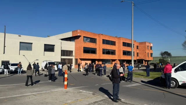 Fuerte sismo Colombia — Fuerte sismo Colombia de magnitud 6.6 sacude al país y deja daños en Chocó
