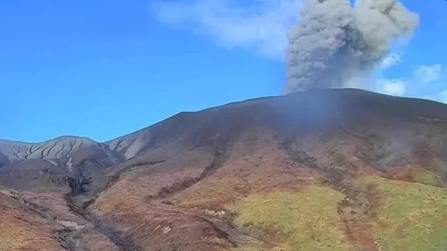 alerta naranja Puracé — Alerta Naranja Puracé: Actividad Volcánica Persiste en Cauca