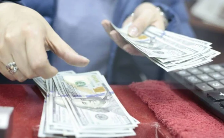 precio dólar Colombia — Precio Dólar Colombia: Leve Alza y Su Impacto en la Economía Nacional